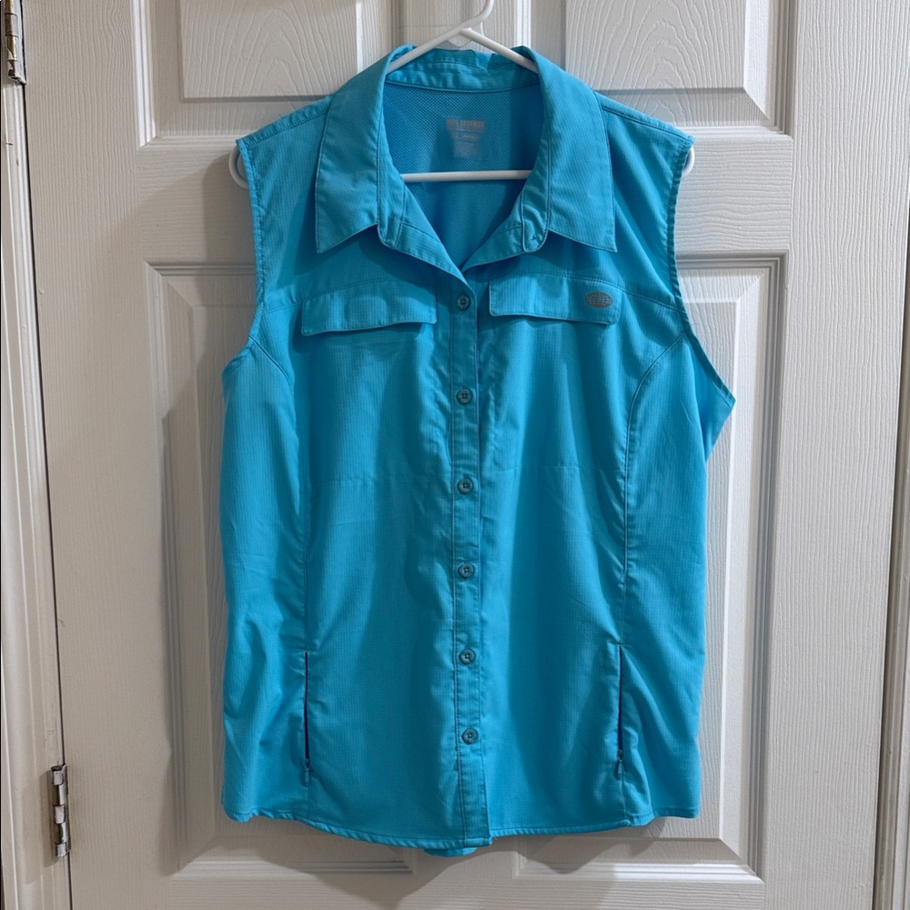 Blue Sleeveless Button-Up Women's Fishing Shirt - Reel Legends